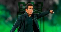 El técnico Diego Arias durante el clásico frente al Medellín. FOTO CAMILO SUÁREZ