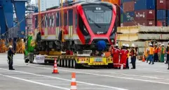 Algunos vagones del metro de Bogotá se dañaron en un accidente vial cuando eran trasladados en China. FOTO: Alcaldía de Bogotá 