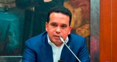 Más allá de partidos y principios: el senador Trujillo es todo un cazador de poder