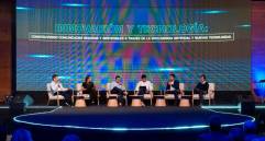 De izquierda a derecha: Gabriel de las Casas, periodista; directora ejecutiva de Ruta N, Carolina Londoño; director de Nodo de Eafit, José Alejandro Betancur; secretario de Seguridad y Convivencia, Manuel Villa; gerente de la ESU, Mateo González; Director de Relaciones Estratégicas de Ruta N, Camilo Zapata. FOTO RUTA N