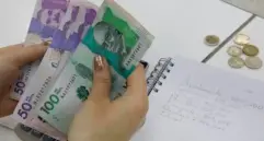 Pese a las tensiones, el 82,4% de las empresas consultadas aseguró que sí incrementará salarios en 2026. FOTO: El Colombiano.