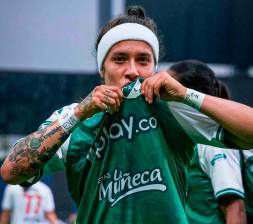 La delantera colombiana Ingrid Guerra marcó un golazo con el Deportivo Cali en la segunda fecha de la Copa Libertadores Femenina, para el triunfo de las Azucareras en Quito. FOTO TOMADA X@CaliFemenino