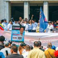 Evento político de Creemos y Abelardo de la Espriella, realizado el pasado miércoles en la Plaza Botero. FOTO CAMILO SUÁREZ