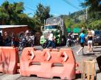 El cierre se dio a la altura del sector Boquerón. FOTO: Cortesía Denuncias Antioquia