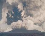 El volcán submarino erupcionó cerca de Tonga, provocando poniendo alerta a Chile, Ecuador y otros FOTO Servicio Geológico de Tonga