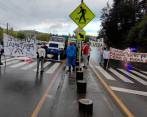 La comunidad logró el compromiso de que la ANI y Devimed construyan un nuevo puente peatonal. FOTO: CORTESÍA
