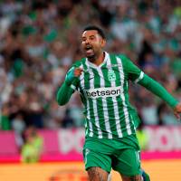 Edwin Cardona marcó de penalti el primer gol verdolaga. FOTO CAMILO SUÁREZ