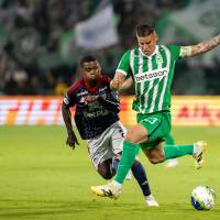 James Rodríguez volvió a ser determinante para Atlético Nacional ante Junior: dio una asistencia y salió aplaudido por los aficionados. FOTO: CAMILO SUÁREZ