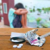 Una cada vez más temprana edad de inicio de consumo y el aumento de casos de madres gestantes con farmacodependencia hacen parte de los principales motivos de preocupación para Carisma al cierre de 2025. FOTO DEPOSITPHOTOS