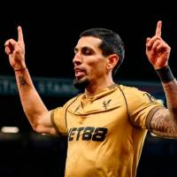 El colombiano Daniel Muñoz celebra el tanto de la victoria del Crystal Palace en la Premier League. FOTO TOMADA X@CPFC