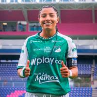 Jessica Bermeo celebra el gol con el que el Deportivo Cali empató, en la agonía ante Libertad en el debut de la Copa Libertadores Femenina. FOTO TOMADA X@CaliFemenino