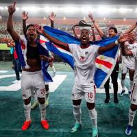 Los jugadores de Cabo Verde y su alegría tras clasificar al Mundial-2026. FOTO GETTY