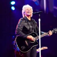 Bon Jovi salió vestido de cuero negro en el primer concierto del Madison Square Garden. FOTO Getty