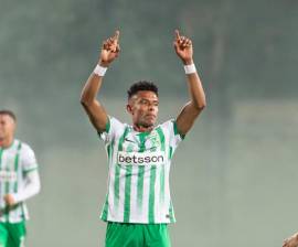 El defensor William Tesillo es uno de los hombres de experiencia que Atlético Nacional tiene para afrontar el compromiso ante Millonarios, por Copa Sudamericana. FOTO CAMILO SUÁREZ 