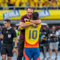 El entrenador argentino Néstor Lorenzo ha considerado a James Rodríguez como uno de los pilares de su proyecto deportivo con el seleccionado nacional. FOTO: Juan Antonio Sánchez