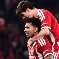 Gustavo puerta festejó su primer gol con el Olympiacos en su debut. FOTO @olympiacosfc 