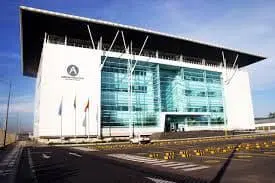 La entidad aseguró que los sistemas de respaldo permitieron mantener la seguridad operacional durante recientes contingencias tecnológicas. FOTO: Aerocivil.