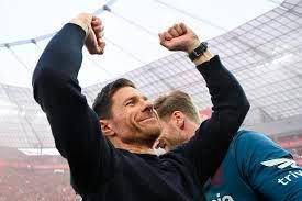 El técnico español Xavi Alonso hace una campaña histórica con el Leverkusen. FOTO AFP 