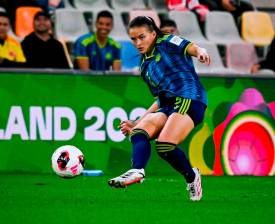María Torres se ha consolidado como titular en la zona defensiva de Colombia en el Mundial Sub 20 que se disputa en el Mundial de Polonia. FOTO CORTESÍA FCF 