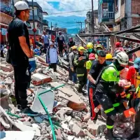 La exposición constante a noticias, imágenes y videos del terremoto del 10 de agosto puede generar ansiedad, insomnio e irritabilidad incluso en quienes no vivieron el sismo directamente. FOTO Manuel Saldarriaga