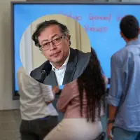 El presidente Gustavo Petro dice que Colfuturo es una empresa privada que solo beneficia a personas de estratos “4,5 y 6”. Las cifras oficiales confirman que colombianos de todos los estratos han accedido a las becas. FOTO: EL COLOMBIANO | COLPRENSA