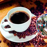 El café de barrio convive en Medellín con una oferta creciente de cafés especiales y métodos de preparación que llevan el precio de una taza a varios miles de pesos. FOTOS EL COLOMBIANO