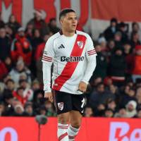 Juan Fernando Quintero finalizó de común acuerdo su tercera etapa en River Plate y quedó como agente libre, a la espera de definir el próximo destino de su carrera deportiva. FOTO AFP