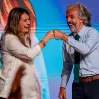 La fórmula presidencial de la centro–derecha: la senadora Paloma Valencia y el exdirector del Dane, Juan Daniel Oviedo. FOTO COLPRENSA
