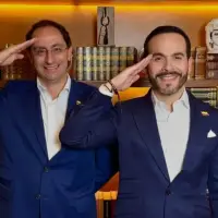 El candidato presidencial ha hecho de la expresión “firmes por la Patria” un símbolo de su campaña. FOTO CORTESÍA