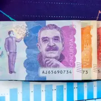 A nivel internacional, el panorama también juega a favor del peso colombiano. En Estados Unidos, los últimos datos mostraron una inflación general de 2,7%, por debajo de lo esperado, lo que abre espacio para que la Reserva Federal continúe recortando tasas. FOTO: Getty.