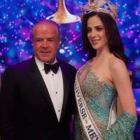 Raúl Rocha, presidente y copropietario de Miss Universe Organization (MUO), mostró su respaldo a Fátima Bosch, Miss Universe México, tras el incidente en el certamen que se celebra en Tailandia. FOTO: INSTAGRAM @raulrocha777