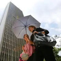 El calor extremo ya no es un problema del futuro. Para Barranquilla, Cali, Medellín Bogotá y otras 24 ciudades latinoamericanas que aparecen en el mapa de Oxford, ya es el presente. FOTO: Sneyder Gutiérrez.
