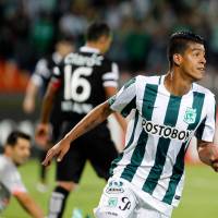 El exfutbolista antioqueño Yulián Mejía celebraba en la foto el gol que le metió a Libertad de Paraguay en la Copa Libertadores del 2015. Foto: Jaime Pérez