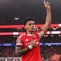 Richard Ríos ya está a disposición del técnico Mourinho para jugar con el Benfica. FOTO AFP
