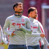 El delantero Robert Lewandowski espera llevar a Polonia al Mundial de Norteamérica 2026 en un duelo ante Suecia. FOTO: Tomada de X @lewy_official