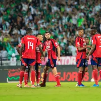Los defensas Fainter Torijano y Jhon Palacios fueron titulares en el duelo entre Atlético Nacional y DIM del domingo pasado. FOTO cAMILO sUÁREZ 