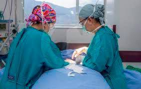 Muchos de los pacientes vienen a realizarse cirugías estéticas. FOTO: EL COLOMBIANO