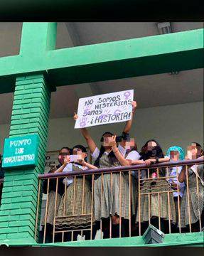 Las estudiantes del Cefa aseguran que llevan varios años denunciando el acoso del docente. FOTO: @WILOSOL111