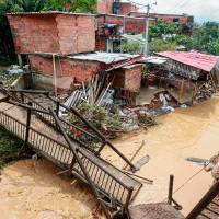 La emergencia reciente más calamitosa ocurrió a finales de abril de 2025, cuando un represamiento de la quebrada Altavista ocasionó dos muertes y fuertes destrozos. FOTO: MANUEL SALDARRIAGA