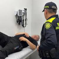 En medio del enfrentamiento, el policía reaccionó con su arma de dotación y le disparó al agresor, quien murió en el lugar. FOTO Cortesía Policía Metropolitana. 