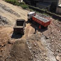 Después de ser procesados, pueden convertirse en Pavimento Asfáltico Reciclado (RAP) o utilizarse como insumo para las capas granulares que requieren diferentes obras de infraestructura. FOTO Alcaldía de Medellín. 