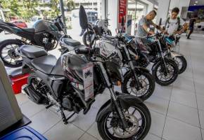 La demanda por motocicletas ha superado las previsiones de las ensambladoras, que enfrentan demoras en la producción y entrega de las máquinas. FOTO Juan Antonio Sánchez