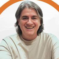 Rafael Nanclares vuelve a lo público después de una década como cabeza de lista para la Cámara de Representantes por Antioquia. FOTO Facebook Rafael Nanclares.