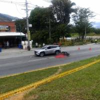 En la zona ya se adelanta la inspección judicial. Autoridades viales recomiendan tomar vías alternas. FOTO Sindy Valle Castro.