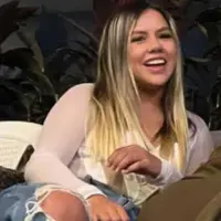 En la imagen principal, María Camila Díaz Grajales, la joven paisa que fue reportada como desaparecida hace más de un año; en la miniatura, la foto del capturado por este caso. FOTOS DE REDES SOCIALES Y BLU RADIO.