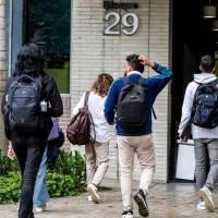 Los ocupados de 25 a 29 años con pregrado registraron una caída de su remuneración promedio real entre 2010 y 2025. FOTO JAIME PÉREZ