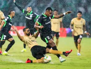 En el más reciente enfrentamiento entre Atlético Nacional y el Inter de Bogotá, se dio la victoria del verde paisa 3-0 en el Atanasio Girardot, por la fecha 13 de la Liga. FOTO CAMILO SUÁREZ 