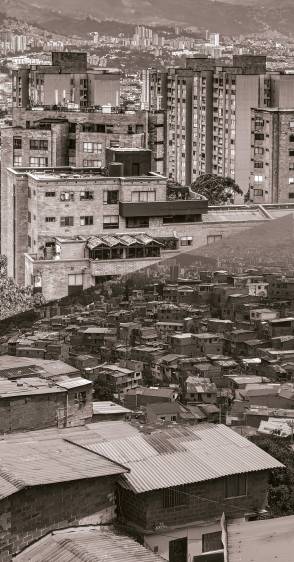 Contra la Medellín del derroche, vivimos con menos