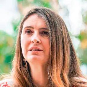 La pola venezolana que se tomó Uribe en Maicao y otros secretos en De Buena Fuente