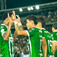El futbolista Nicolás Rodríguez anotó el primer gol del partido en el estadio El Campín. El futbolista, nacido en San José del Guaviare hace 22 años fue una de las figuras del elenco paisa en Bogotá. FOTO @nacionaloficial